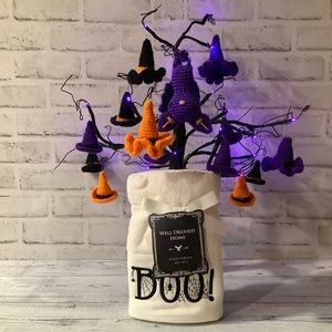 WELL DRESSED HOME 2pk Boo Embroidered Hand Towels